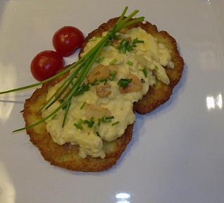 Míchaná vejce na placičkách