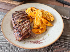 Steakové hranolky