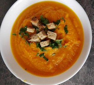 Krémová polévka z dýně hokkaido