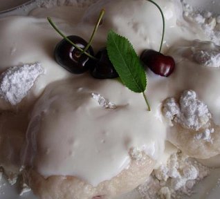 Jednoduché třešňové / višňové knedlíky