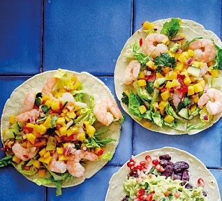 Tacos s krevetami a mangovou pikantní salsou