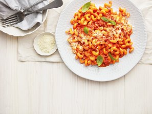 Těstoviny s rajčaty a vodkou