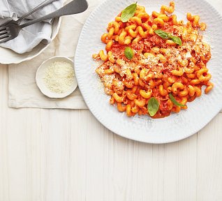 Těstoviny s rajčaty a vodkou