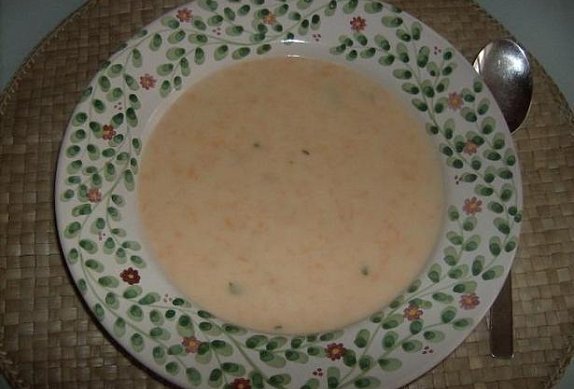 Mrkvová polévka s bramborem