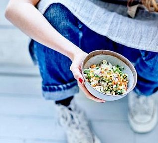 Salát z čínského zelí a papáji