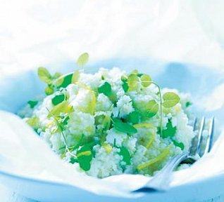 Kuskus s citronem a čerstvou majoránkou