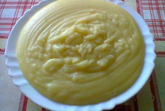 Hedvábná kukuřičná kaše (polenta, mămăligă), základní recept