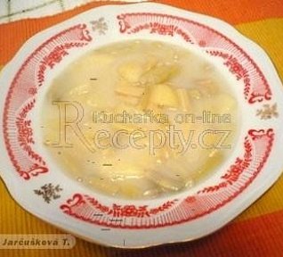 Fazolková polévka na kyselo