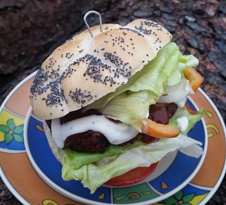 Burgery nebo karbanátky z červené řepy