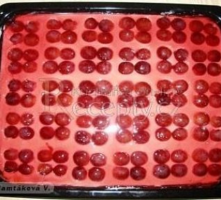 Ovocný krémový koláč