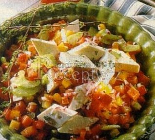 Paprikový salát s ovčím sýrem