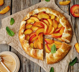 Tvarohovo-nektarinkový koláč