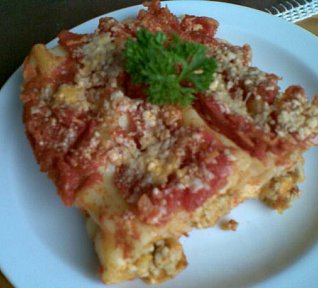 Zapečené cannelloni z trouby v pikantní omáčce