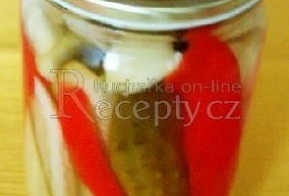 Okurkové řezy s paprikou photo-0
