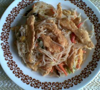 Masové nudličky na zelenině s nudlemi