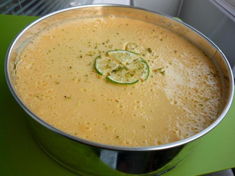 Opravdový cheesecake s dírami jak ementál