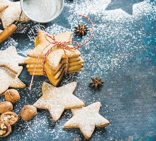 Oříškové hvězdičky s citrusovou marmeládou