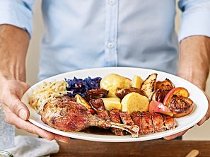 Dušené bílé zelí