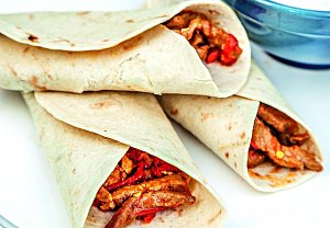 Fajitas v tortille Fajitas v tortille