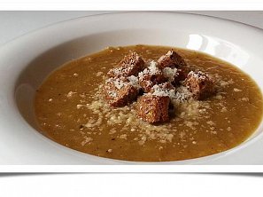 Cibulačka s krutonky