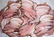 Česnekovo-slaninová roláda s žampionovou omáčkou