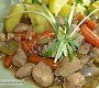 Kuřecí maso s baby mrkvičkami