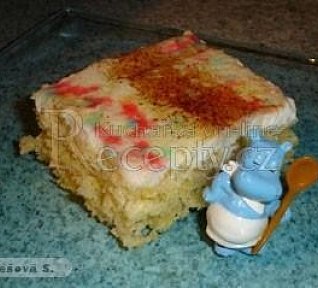 Aprílové řezy se zakysanou smetanou Aprílové řezy se zakysanou smetanou