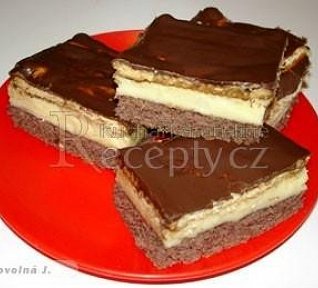 Řezy s pudinkem a Be-Be sušenkami