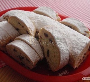 Tvarohová štola s rozinkami