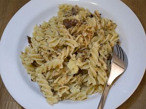 Těstoviny Al Pangrattato Těstoviny Al Pangrattato
