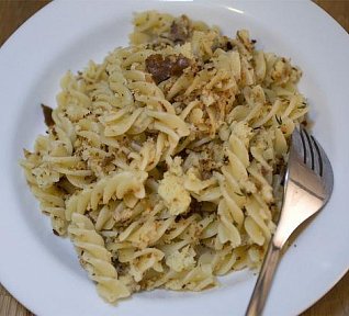 Těstoviny Al Pangrattato