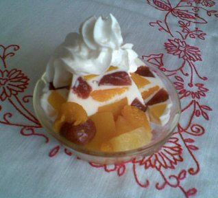 Ovoce v jogurtovém želé