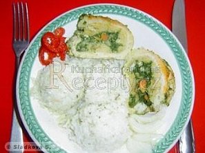 Kuřecí roláda s dvoubarevnou náplní