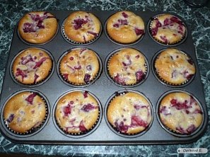 Malinovo-jahodové muffiny Malinovo-jahodové muffiny