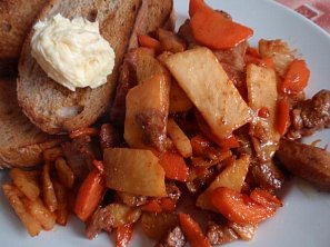 Tandoori masová směs s kořenovou zeleninou Tandoori masová směs s kořenovou zeleninou