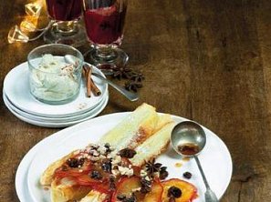 Otevřený jablečný závin s punčem