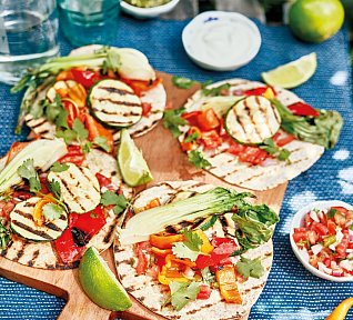 Tacos s grilovanou zeleninou a omáčkami