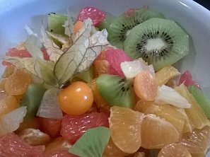 Citrusový salát s physalis