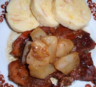 Medové maso se zázvorem a hruškou