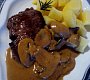 Steak s houbovým přelivem