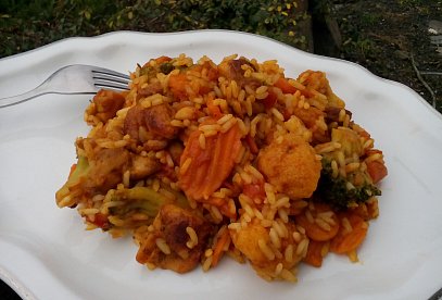 Kuřecí kari se zeleninou a rýží