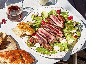 Steakový salát à la Caesar