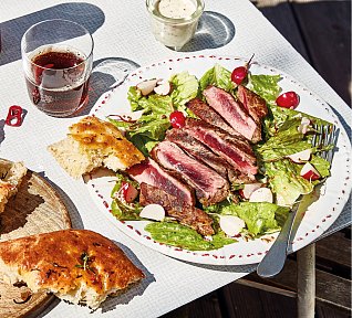 Steakový salát à la Caesar