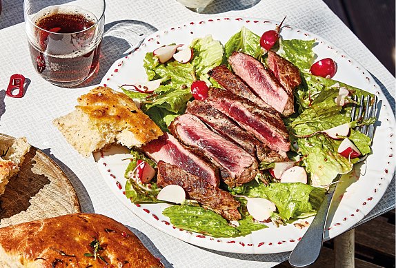 Steakový salát à la Caesar
