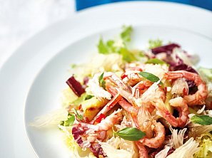 Salát z grilovaných krevet s pomelem