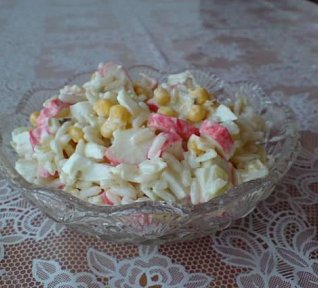 Krabí salát s rýží