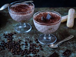 Tvarohovo-jogurtový dezert à la tiramisu