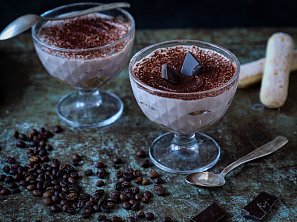 Tvarohovo-jogurtový dezert à la tiramisu