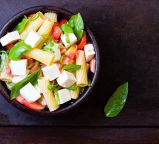 Těstovinový salát s tofu