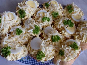 Rychlá vajíčková pomazánka s pomazánkovým máslem